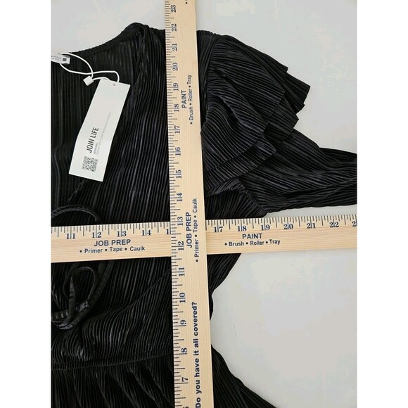 Zara black plisse ruffle top Sz M Keyhole Neck Long Sleeve Elastic Waist - Picture 9 of 9